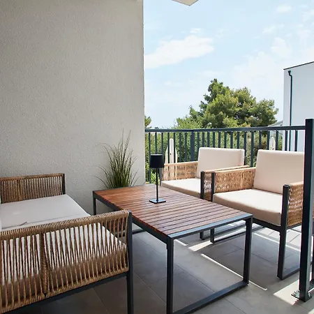 Cherry * Rogoznica (Sibenik-Knin)