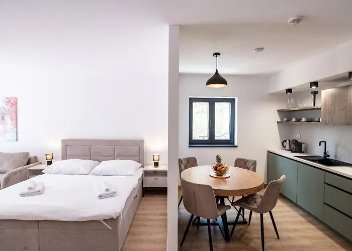 Cherry روغوزنيكا